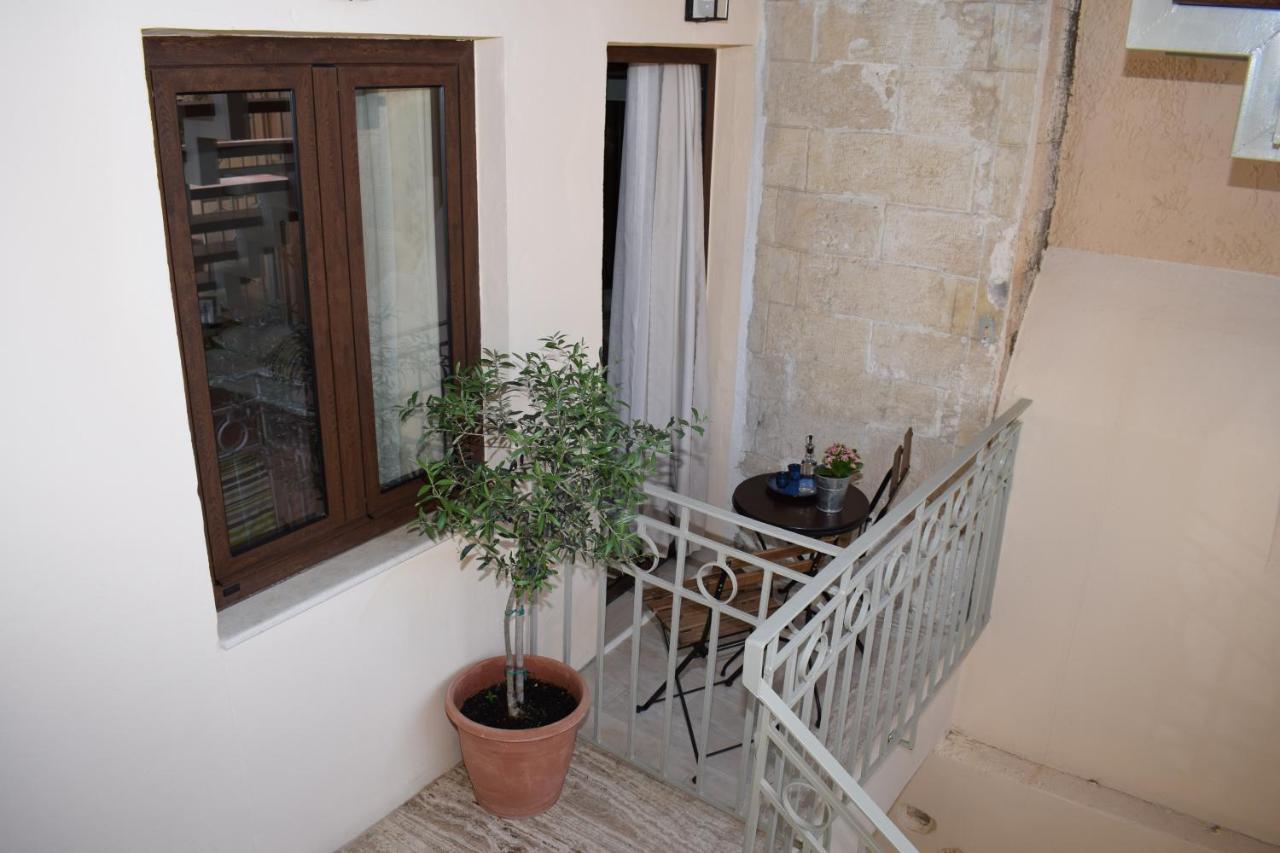Loggia Traditional Suites Rétino Exterior foto