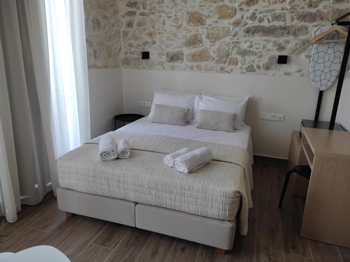 Loggia Traditional Suites Rétino Habitación foto